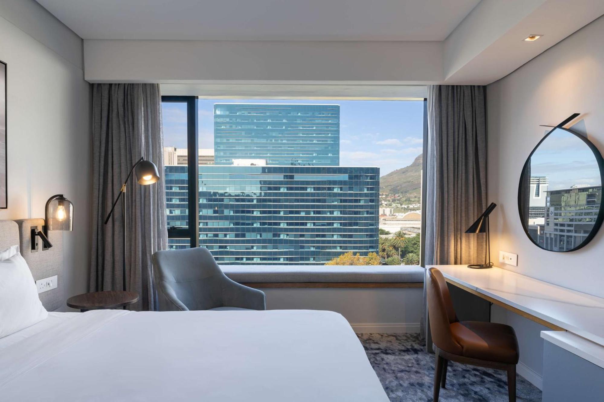 Premium Room with Mountain View - High Floor