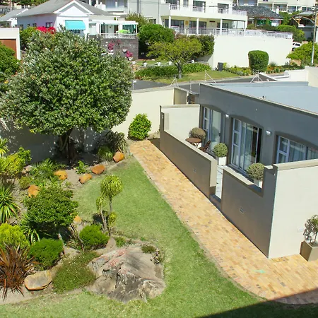 3 On Camps Bay-2